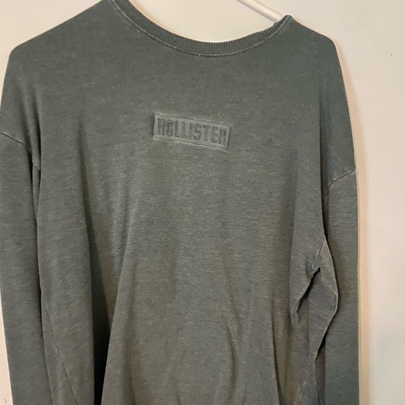 Hollister Tops - Green long sleeve